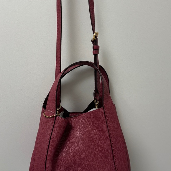 Coach Deep Red Leather Shoulder Bag - Picture 8 of 10